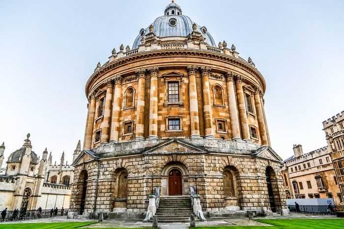 10 Jurusan Populer di Universitas Oxford untuk S2, Layak Dipilih